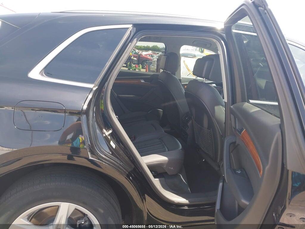 WA1AAAFY3M2001782 2021 AUDI Q5 photo no. 8