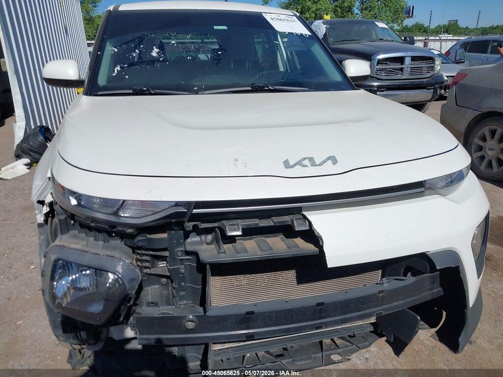KNDJ23AU3N7153908 2022 KIA SOUL photo no. 12