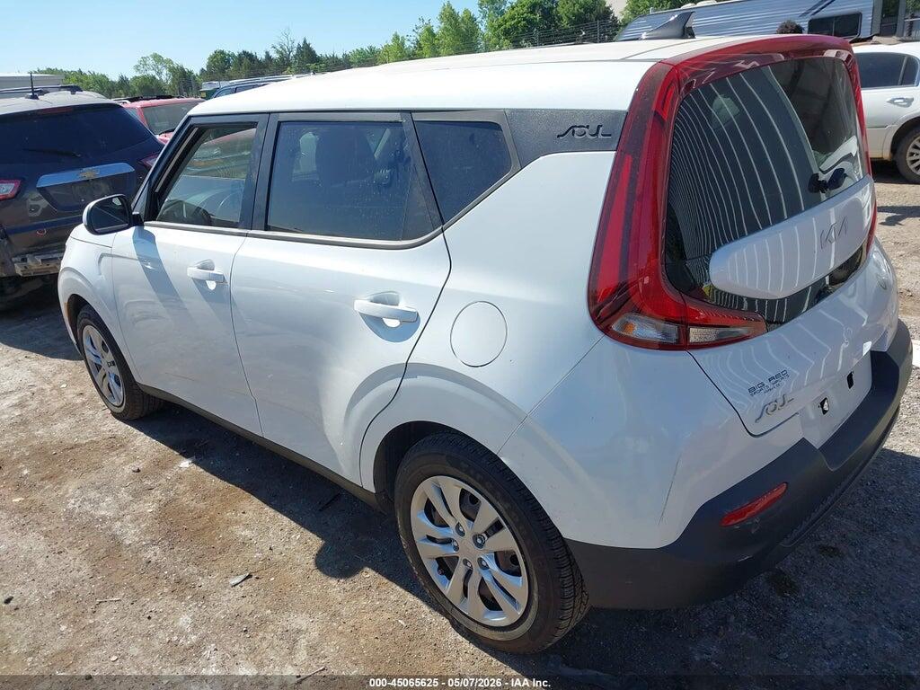 KNDJ23AU3N7153908 2022 KIA SOUL photo no. 3