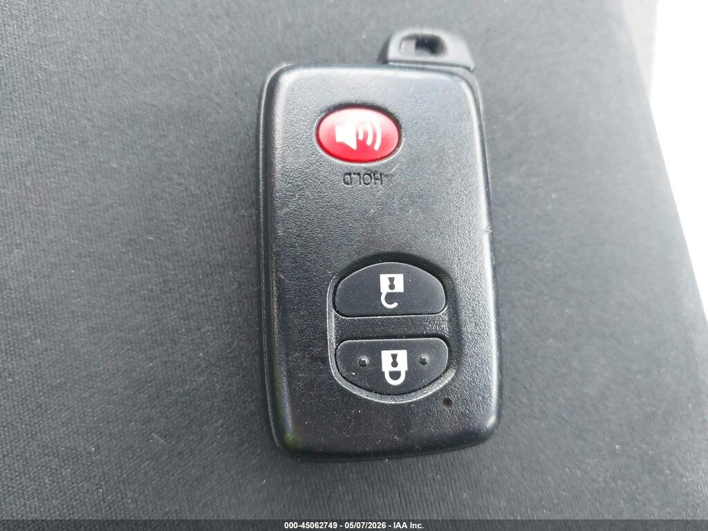 JTDZN3EU6C3049941 2012 TOYOTA PRIUS V photo no. 11
