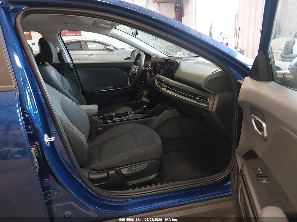 3KPFT4DE3SE177912 2025 KIA K4 photo no. 5