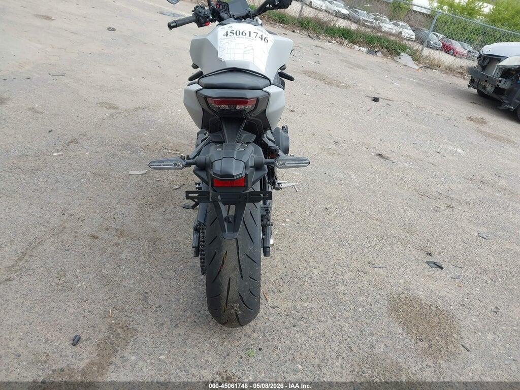 JYARN94E0SA003198 2025 YAMAHA MT09 photo no. 6