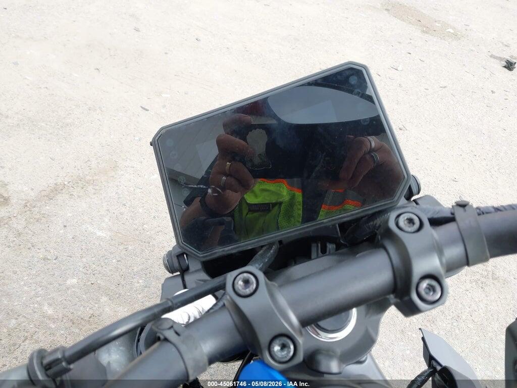 JYARN94E0SA003198 2025 YAMAHA MT09 photo no. 7
