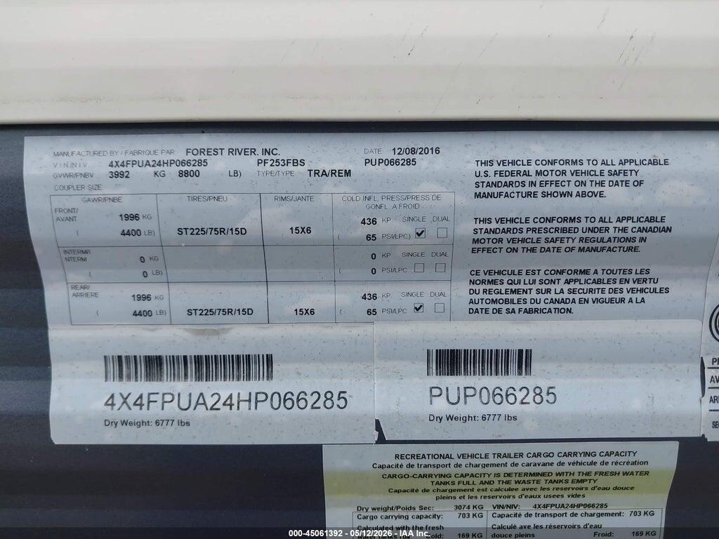 4X4FPUA24HP066285 2017 PALOMINO PUMA FIFTH WHEEL SER photo no. 9