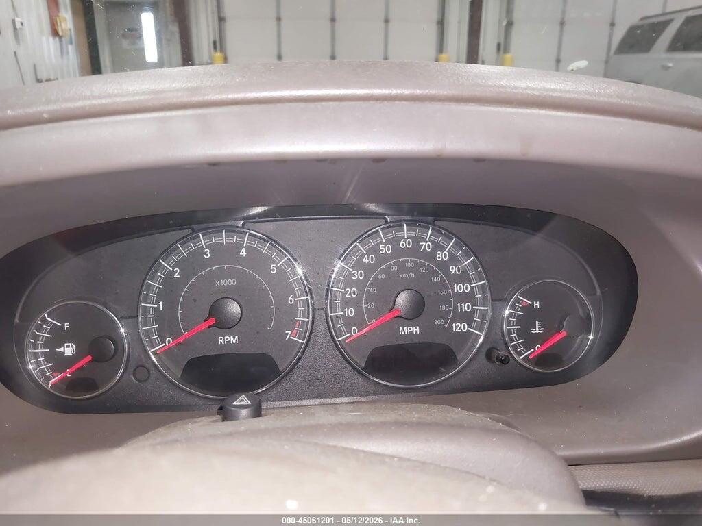 1C3EL46X84N273676 2004 CHRYSLER SEBRING photo no. 7