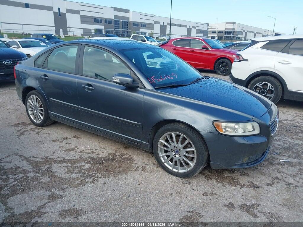 YV1390MS0A2490955 2010 VOLVO S40 photo no. 1