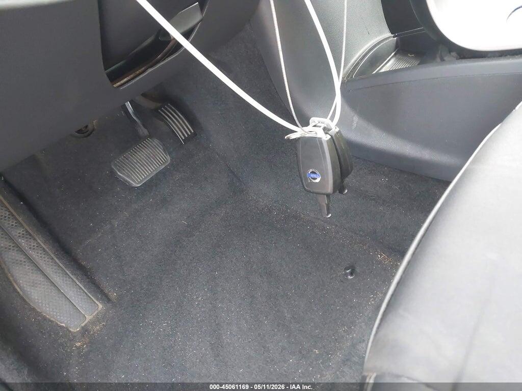 YV1390MS0A2490955 2010 VOLVO S40 photo no. 11