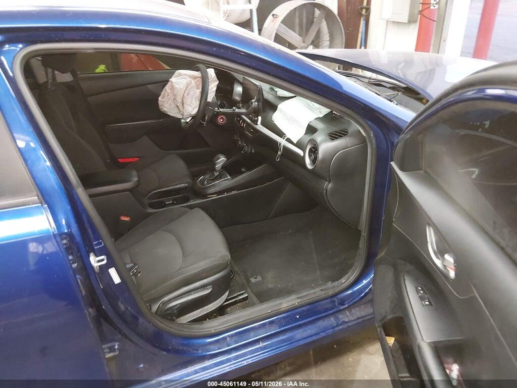 3KPF24AD2ME268011 2021 KIA FORTE photo no. 5