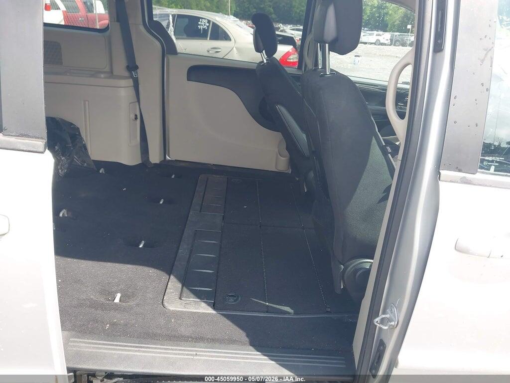 2D4RN4DG2BR786323 2011 DODGE GRAND CARAVAN photo no. 8