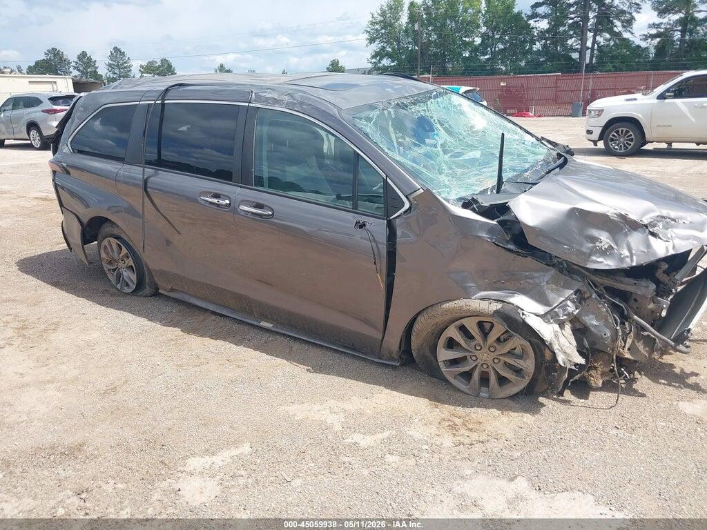 5TDYRKEC5NS113129 2022 TOYOTA SIENNA photo no. 1