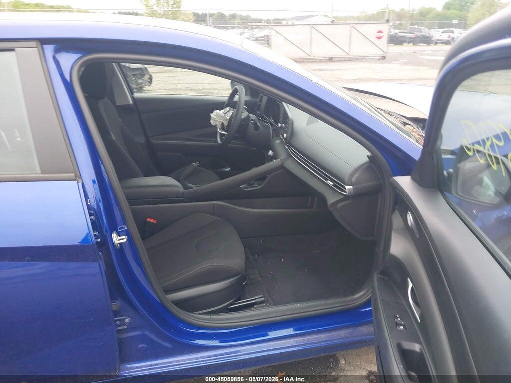 KMHLM4AG5PU542701 2023 HYUNDAI ELANTRA photo no. 5
