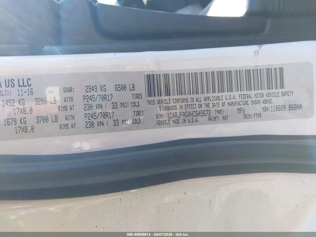 1C4RJFAGXHC645672 2017 JEEP GRAND CHEROKEE photo no. 9