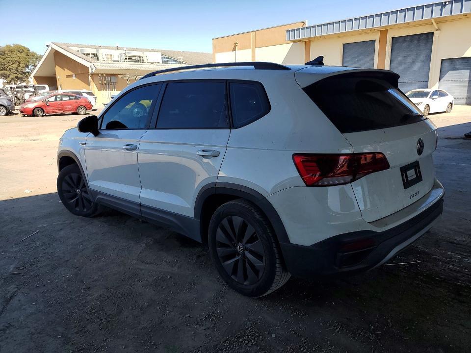 2023 VOLKSWAGEN TAOS S — Фото 2 из 12