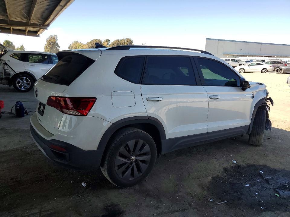 2023 VOLKSWAGEN TAOS S — Фото 3 из 12