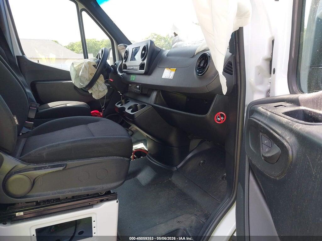 W1Y4KBHY4RT174257 2024 MERCEDES-BENZ SPRINTER 2500 photo no. 5