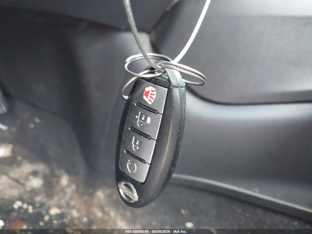 KNMAT2MT9HP600580 2017 NISSAN ROGUE photo no. 11