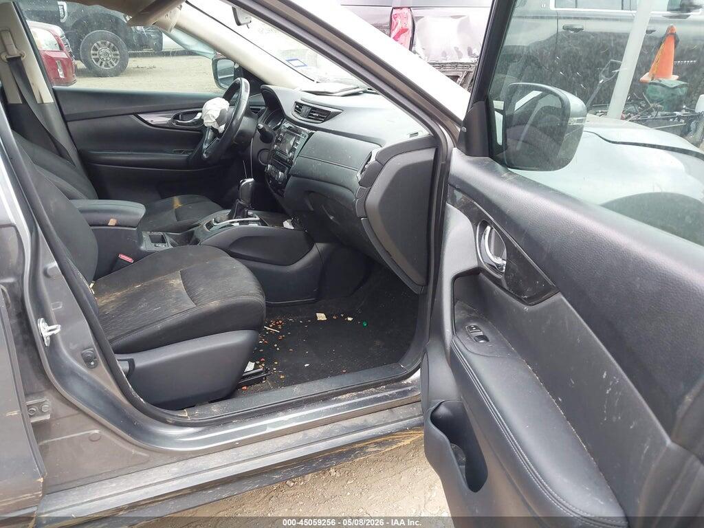 KNMAT2MT9HP600580 2017 NISSAN ROGUE photo no. 5