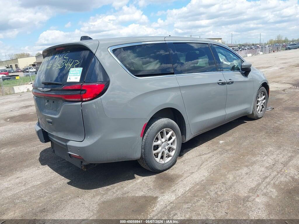 2C4RC1FG4PR558443 2023 CHRYSLER PACIFICA photo no. 4