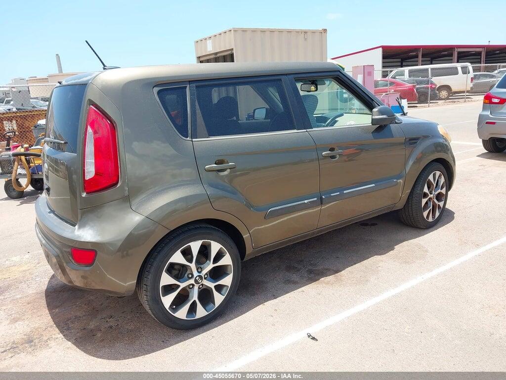 KNDJT2A6XD7581093 2013 KIA SOUL photo no. 4
