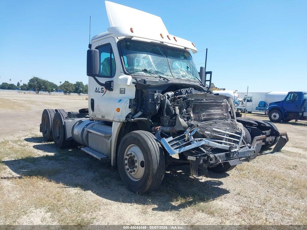 3AKJGEDV7FSGB6915 2015 FREIGHTLINER CASCADIA 125 photo no. 1