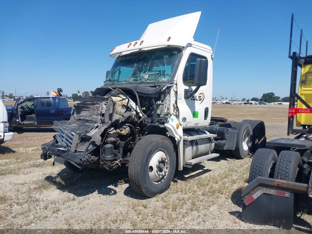 3AKJGEDV7FSGB6915 2015 FREIGHTLINER CASCADIA 125 photo no. 2