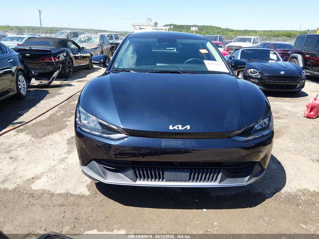 2024 KIA EV6 LIGHT — Фото 12 из 16