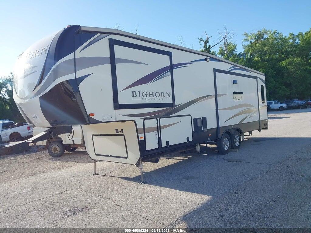 5SFBG352XJE348647 2018 HEARTLAND RV BIGHORN photo no. 2