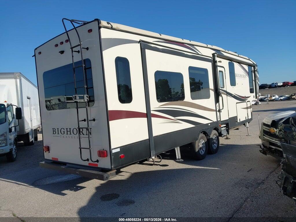 5SFBG352XJE348647 2018 HEARTLAND RV BIGHORN photo no. 4