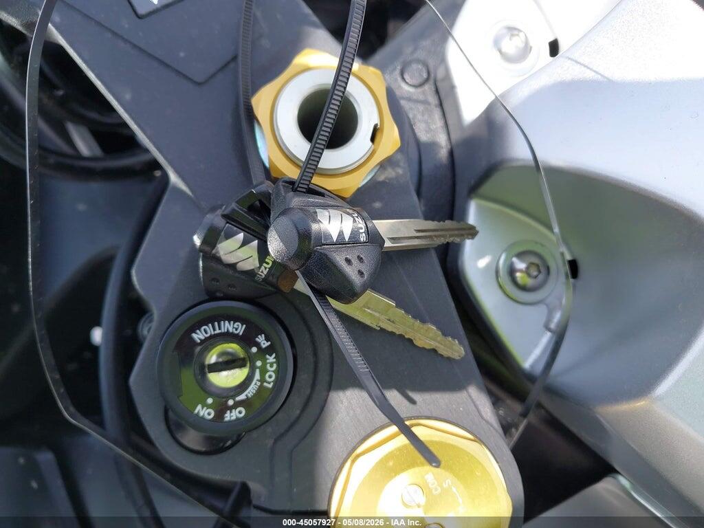 JS1DM11B6S7100443 2025 SUZUKI GSX-R1000 photo no. 11