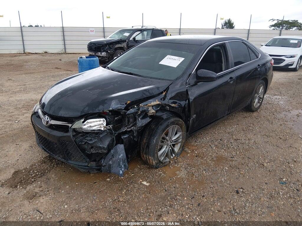4T1BF1FKXFU879638 2015 TOYOTA CAMRY photo no. 2