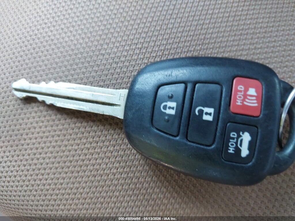 2T1BURHE9FC479695 2015 TOYOTA COROLLA photo no. 11