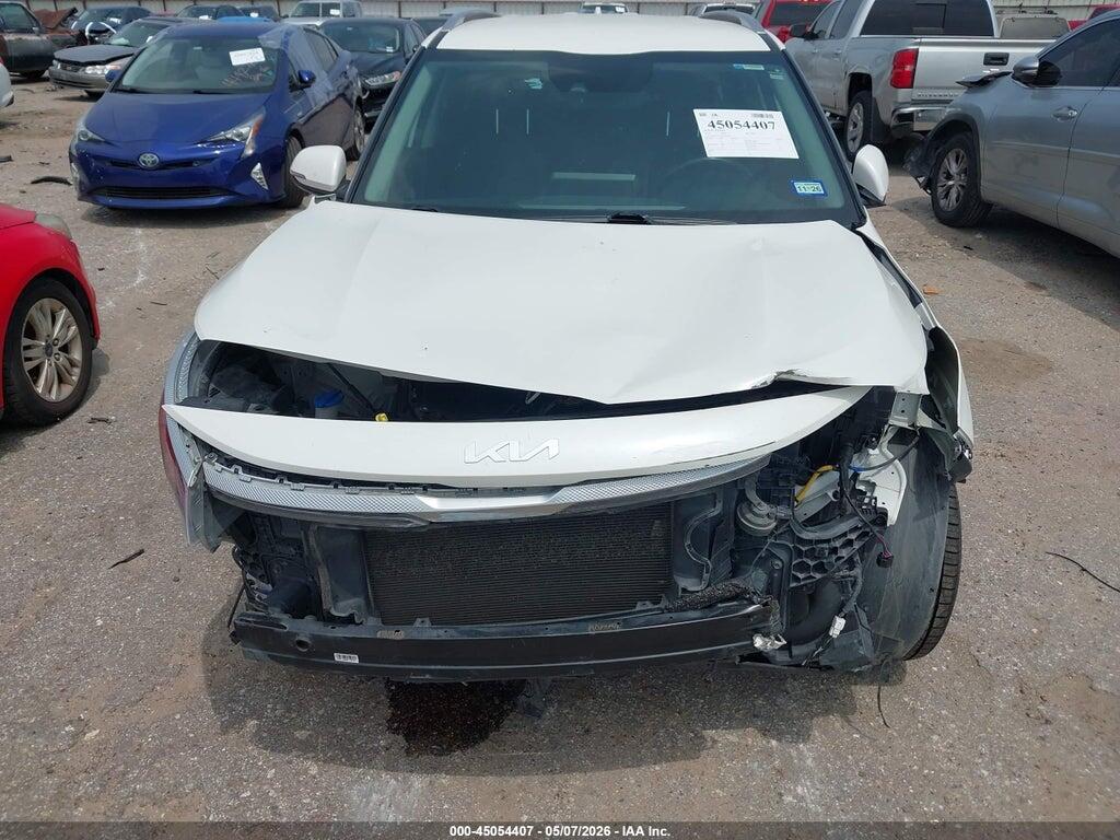KNDEU2AA4P7396366 2023 KIA SELTOS photo no. 6