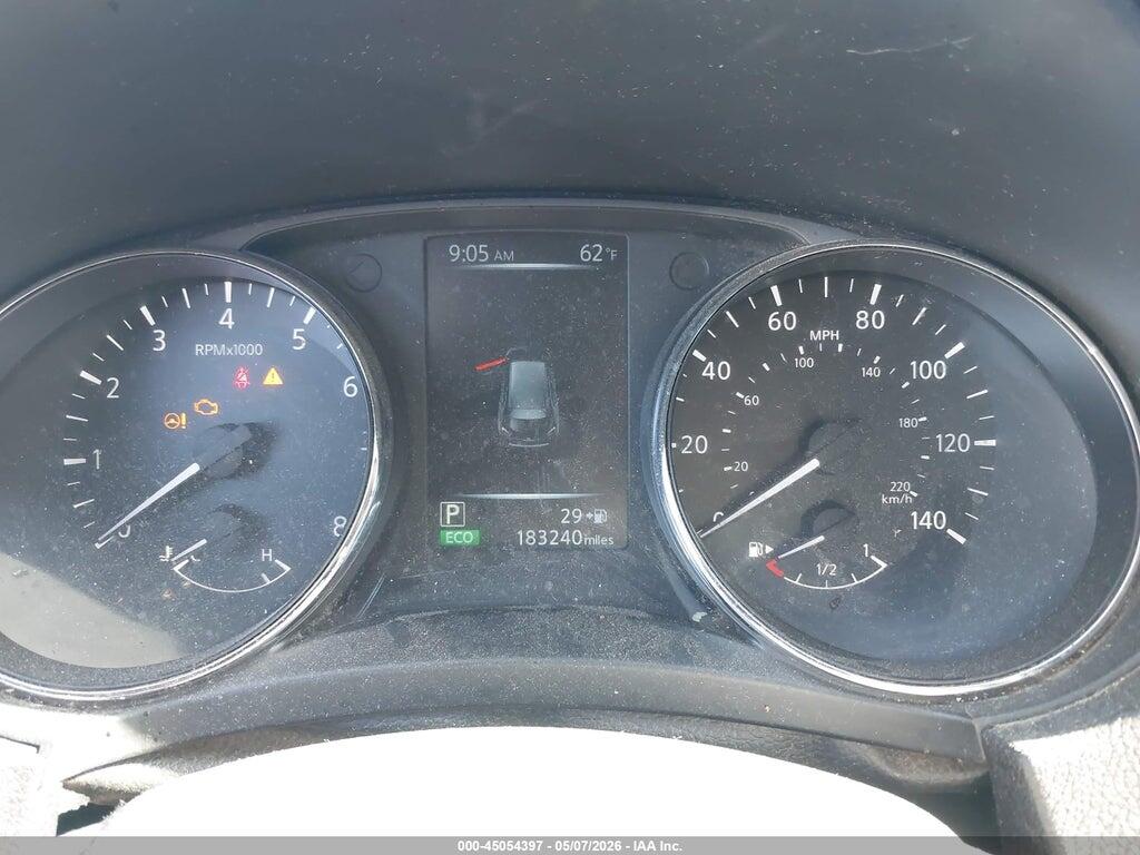 5N1AT2MT4HC746680 2017 NISSAN ROGUE photo no. 7