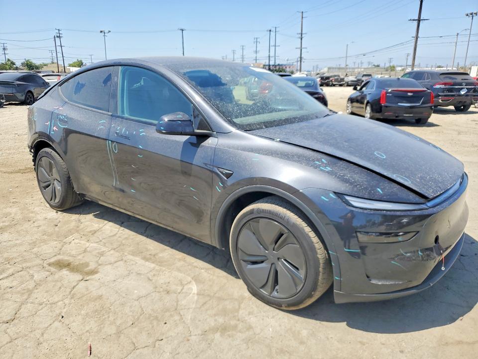 2026 TESLA MODEL Y — Фото 4 из 15
