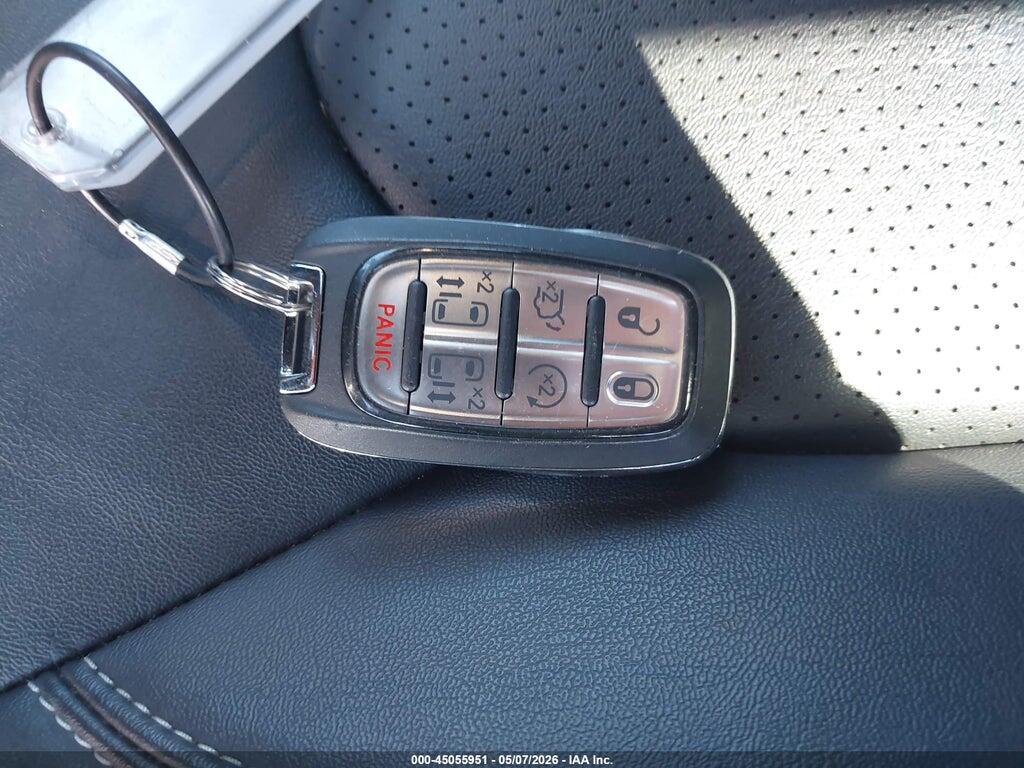 2C4RC1S76SR572231 2025 CHRYSLER PACIFICA HYBRID photo no. 11
