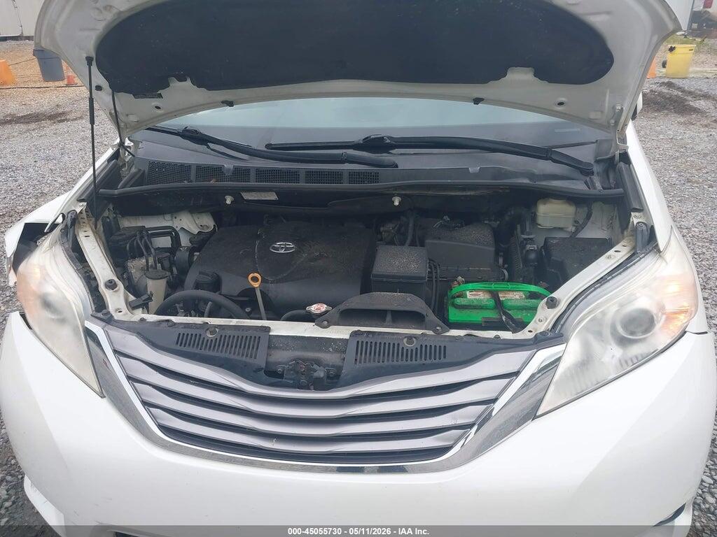 5TDYZ3DC8HS806806 2017 TOYOTA SIENNA photo no. 10