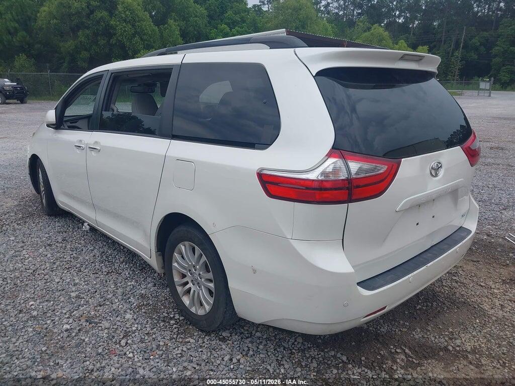 5TDYZ3DC8HS806806 2017 TOYOTA SIENNA photo no. 3