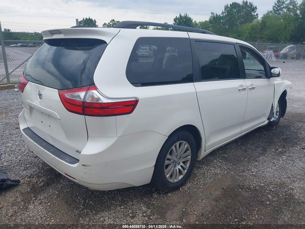 5TDYZ3DC8HS806806 2017 TOYOTA SIENNA photo no. 4