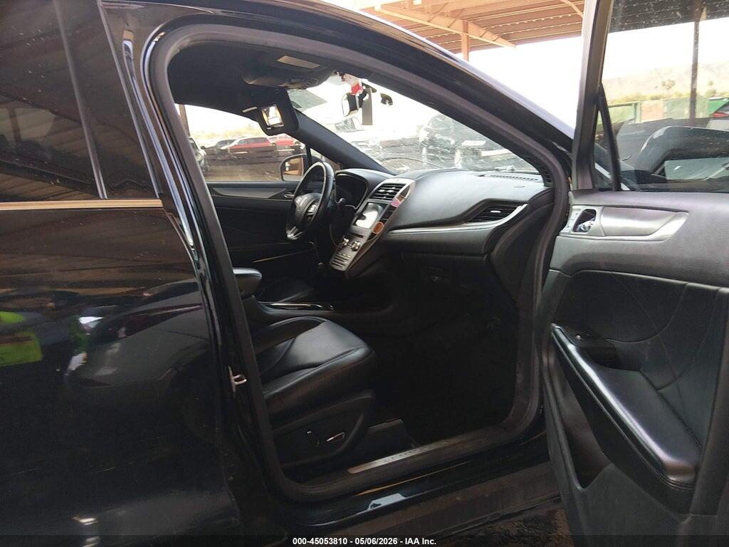 5LMCJ1D98GUJ19628 2016 LINCOLN MKC photo no. 5