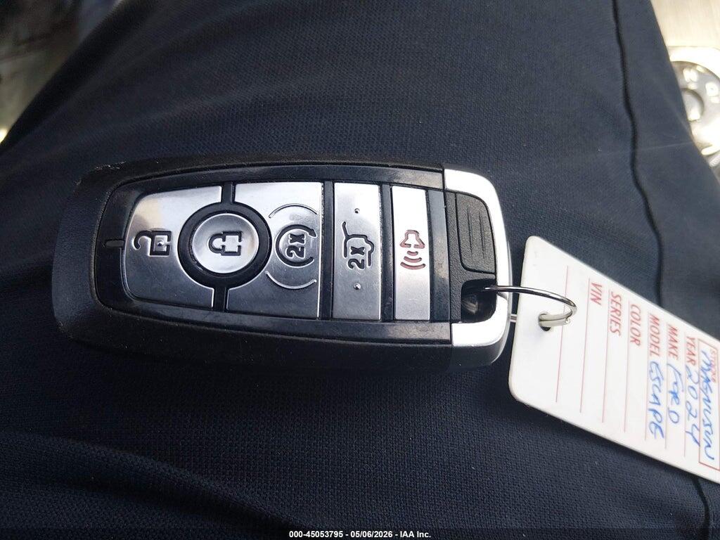 1FMCU0GN9RUA04827 2024 FORD ESCAPE photo no. 11