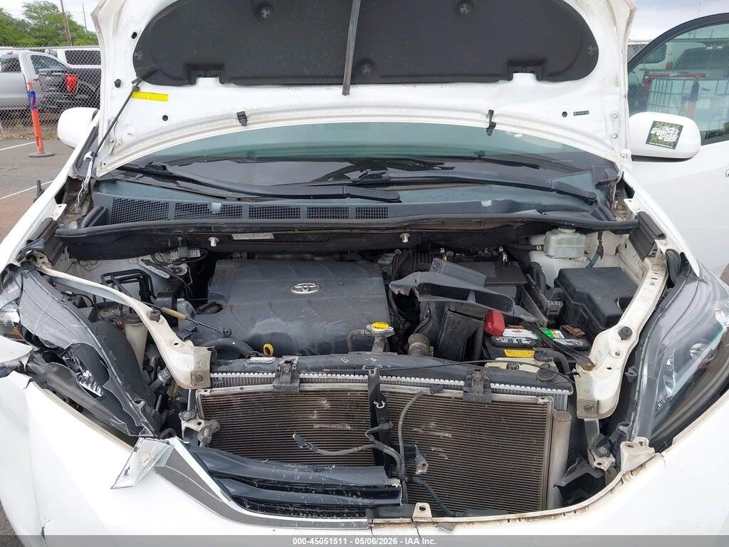 5TDKK3DC8BS172978 2011 TOYOTA SIENNA photo no. 10
