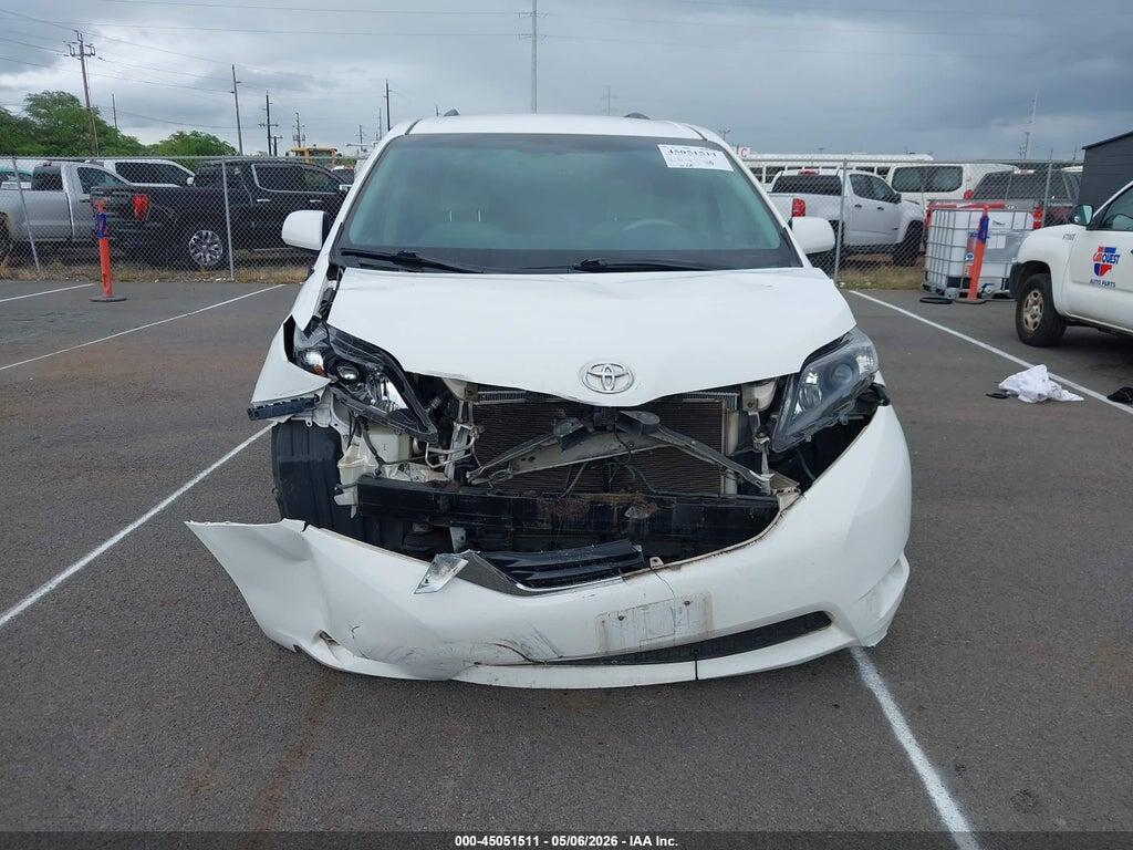 5TDKK3DC8BS172978 2011 TOYOTA SIENNA photo no. 6