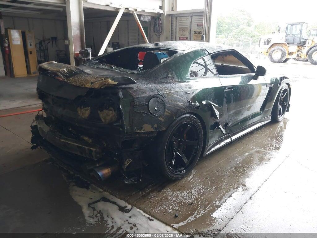 JN1AR5EF0EM270238 2014 NISSAN GT-R photo no. 4