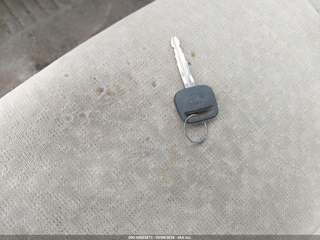 2T1BR32E43C012767 2003 TOYOTA COROLLA photo no. 11