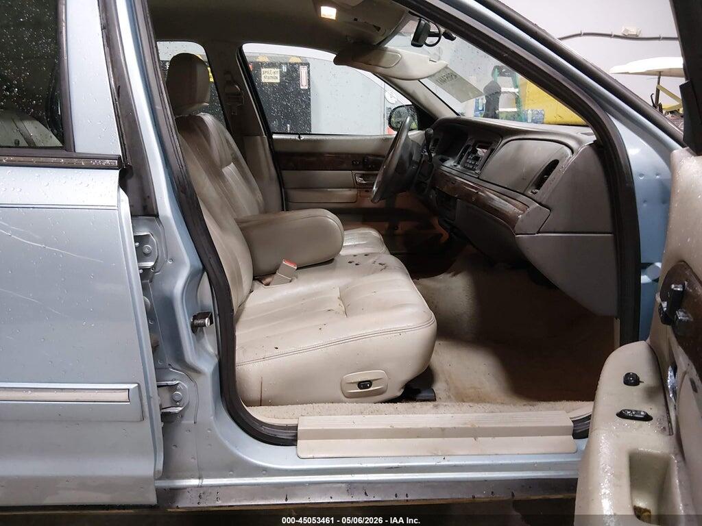 2MEHM75V28X630487 2008 MERCURY GRAND MARQUIS photo no. 5