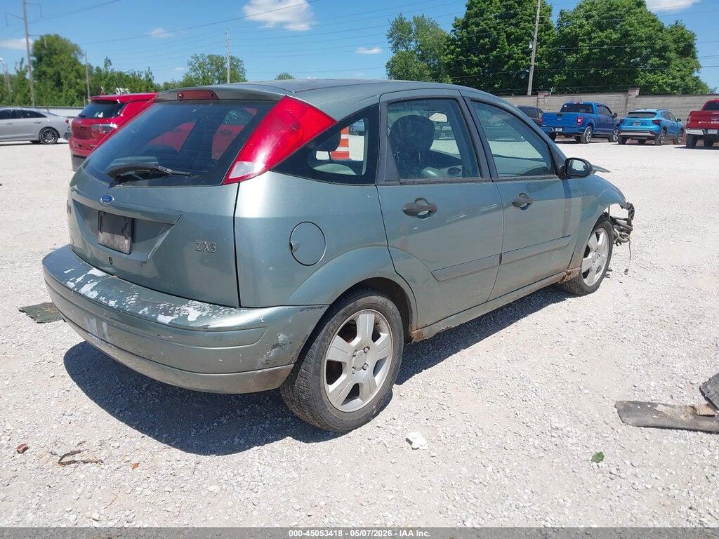 3FAFP37Z24R101533 2004 FORD FOCUS photo no. 4