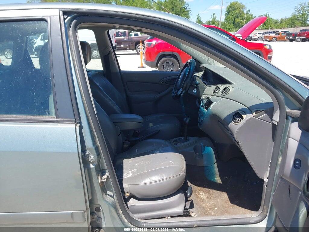 3FAFP37Z24R101533 2004 FORD FOCUS photo no. 5