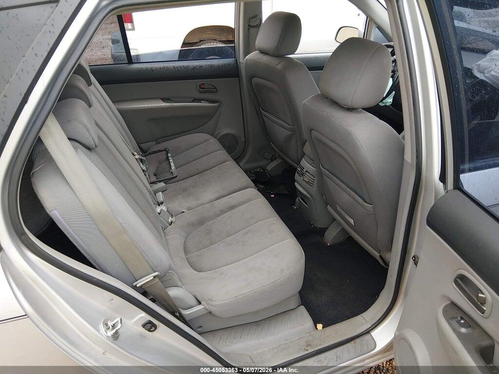 KNAFG526577120167 2007 KIA RONDO photo no. 8