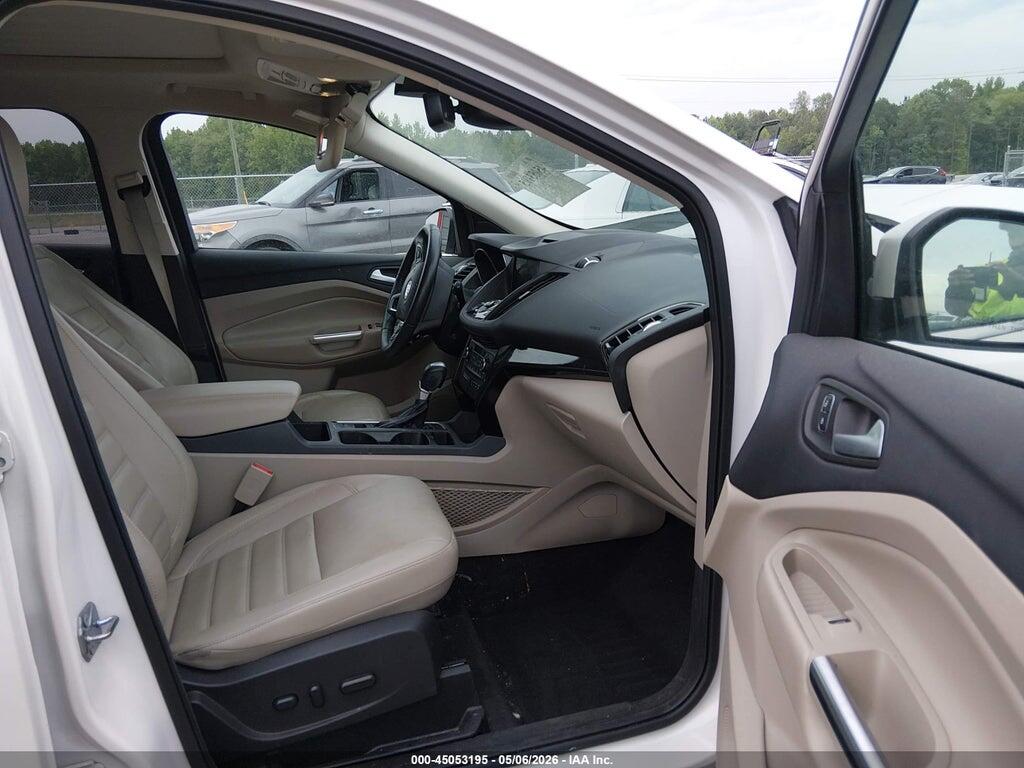 1FMCU0J94HUD34515 2017 FORD ESCAPE photo no. 5