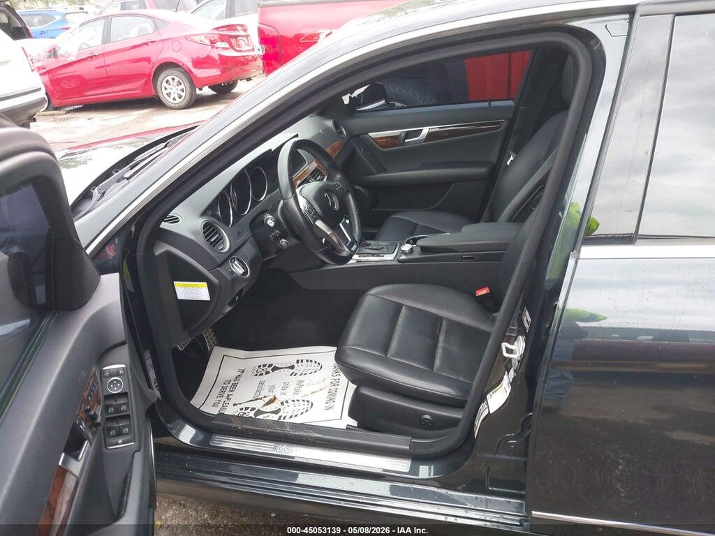 WDDGF8AB6DG076904 2013 MERCEDES-BENZ C 300 photo no. 5